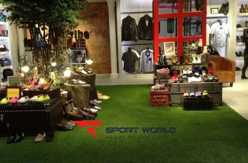 cỏ nh&acirc;n tạo trong showroom