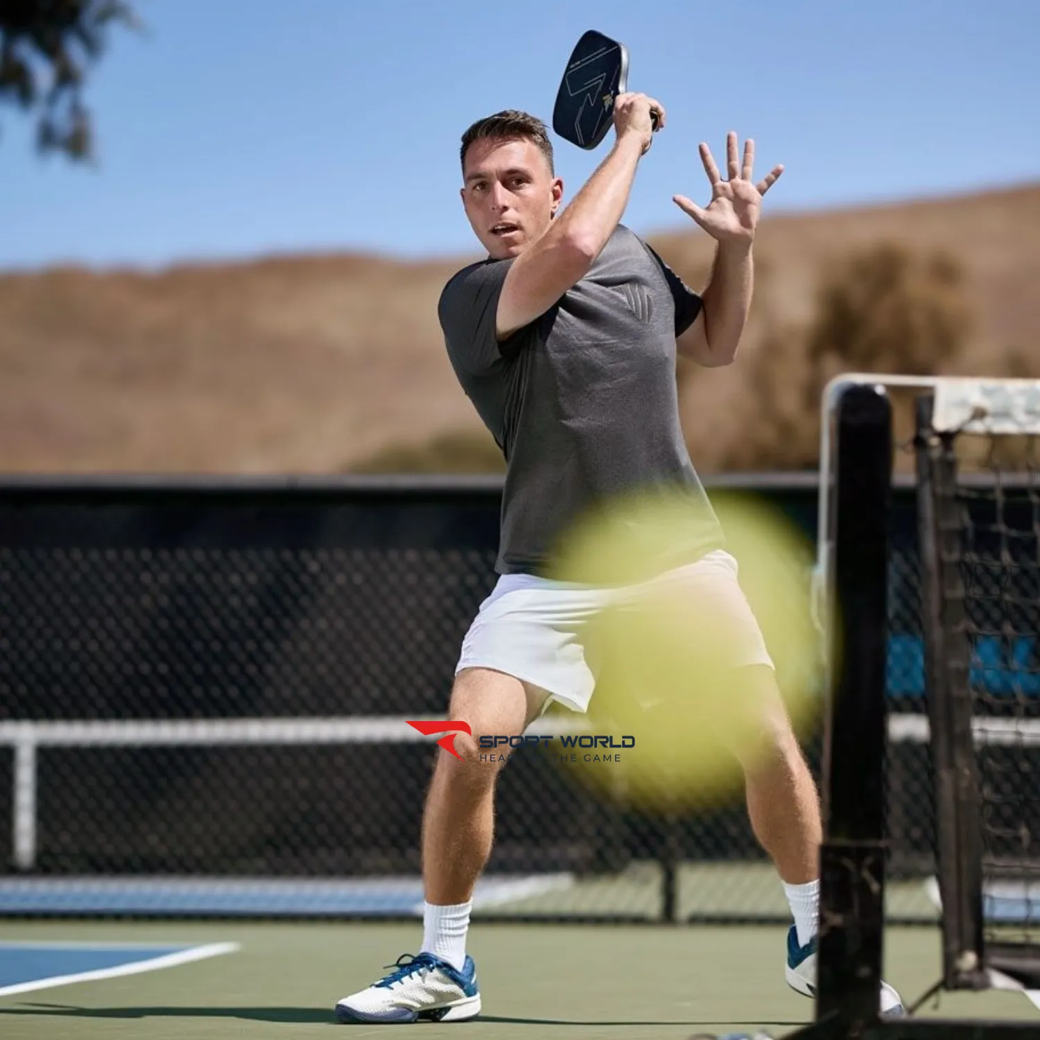 Footwork trong pickleball