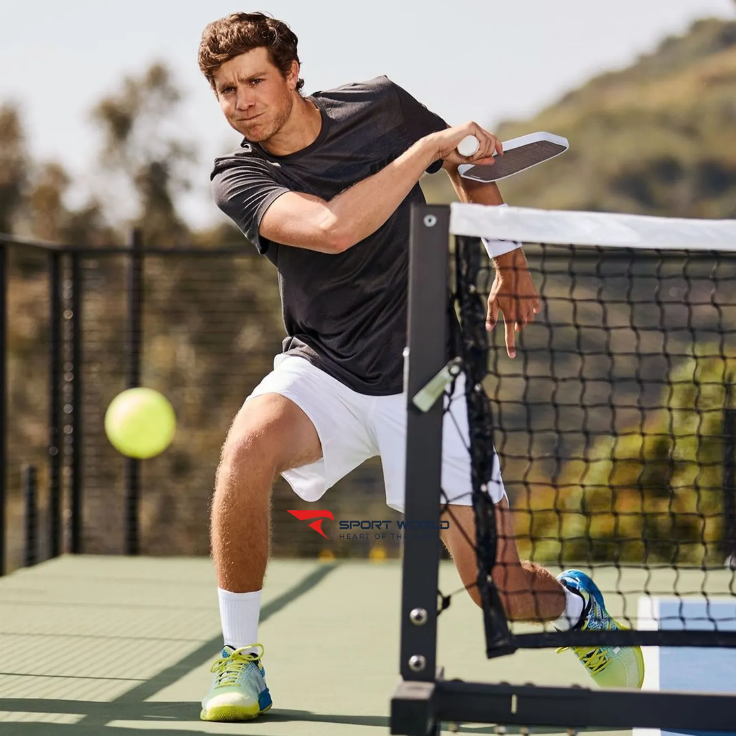 Footwork trong pickleball