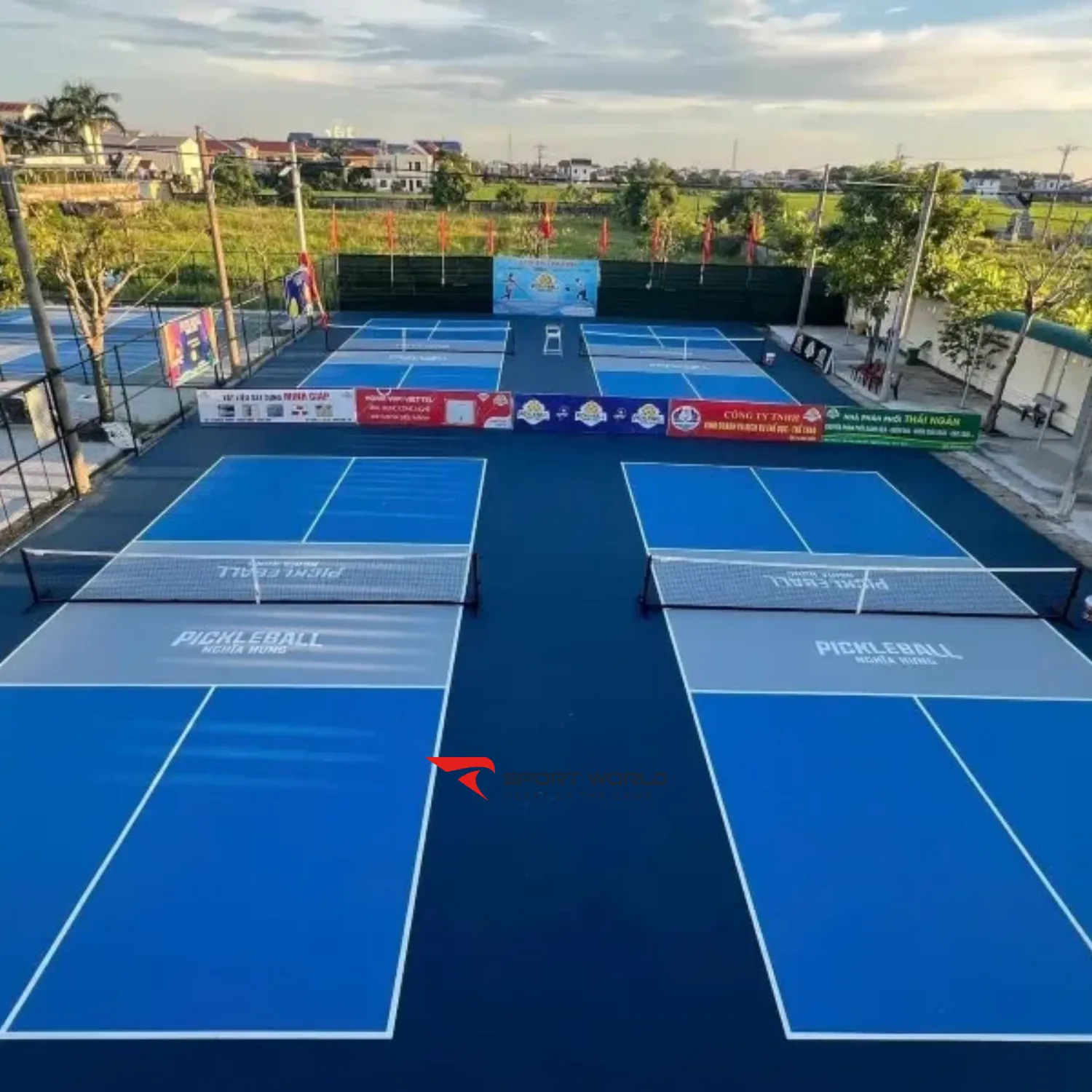 Kh&oacute; khăn khi kinh doanh s&acirc;n pickleball