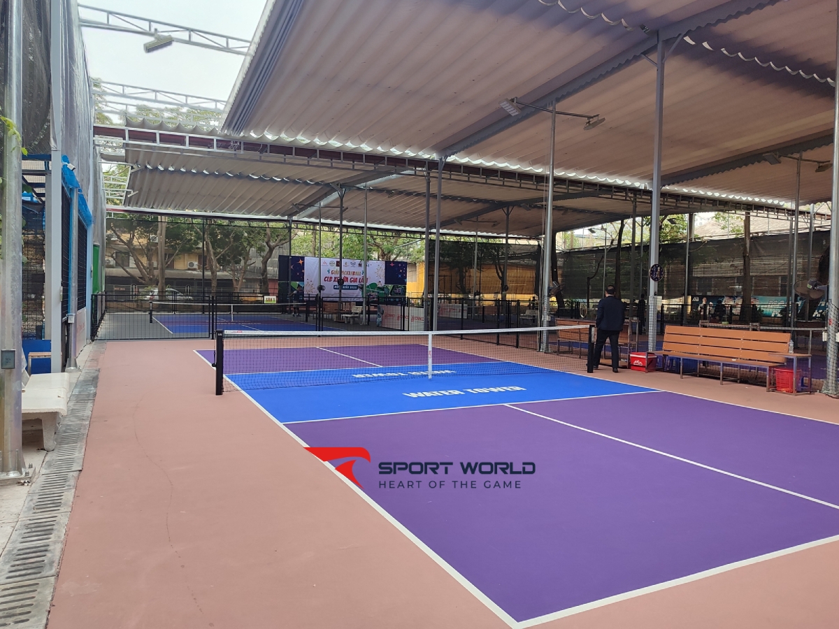 Chiếu s&aacute;ng s&acirc;n pickleball