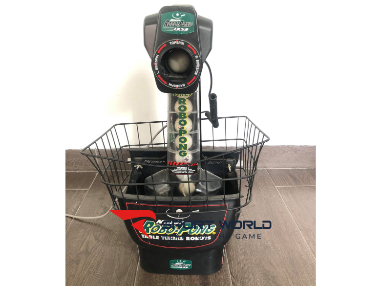 Máy bắn bóng bàn Robo-Pong 1050