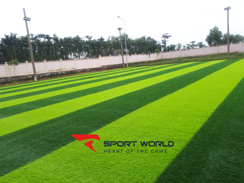 Cỏ nh&acirc;n tạo s&acirc;n b&oacute;ng SFA-581313D2