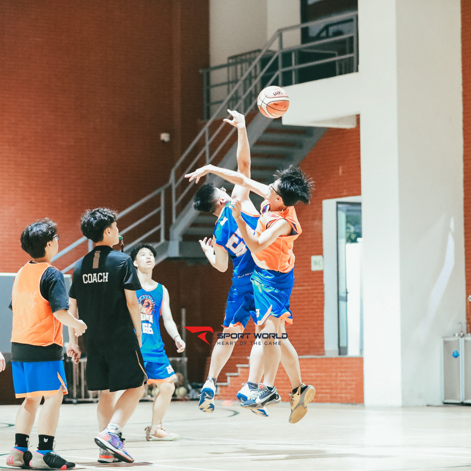 B&oacute;ng rổ cao su Molten B6G1600