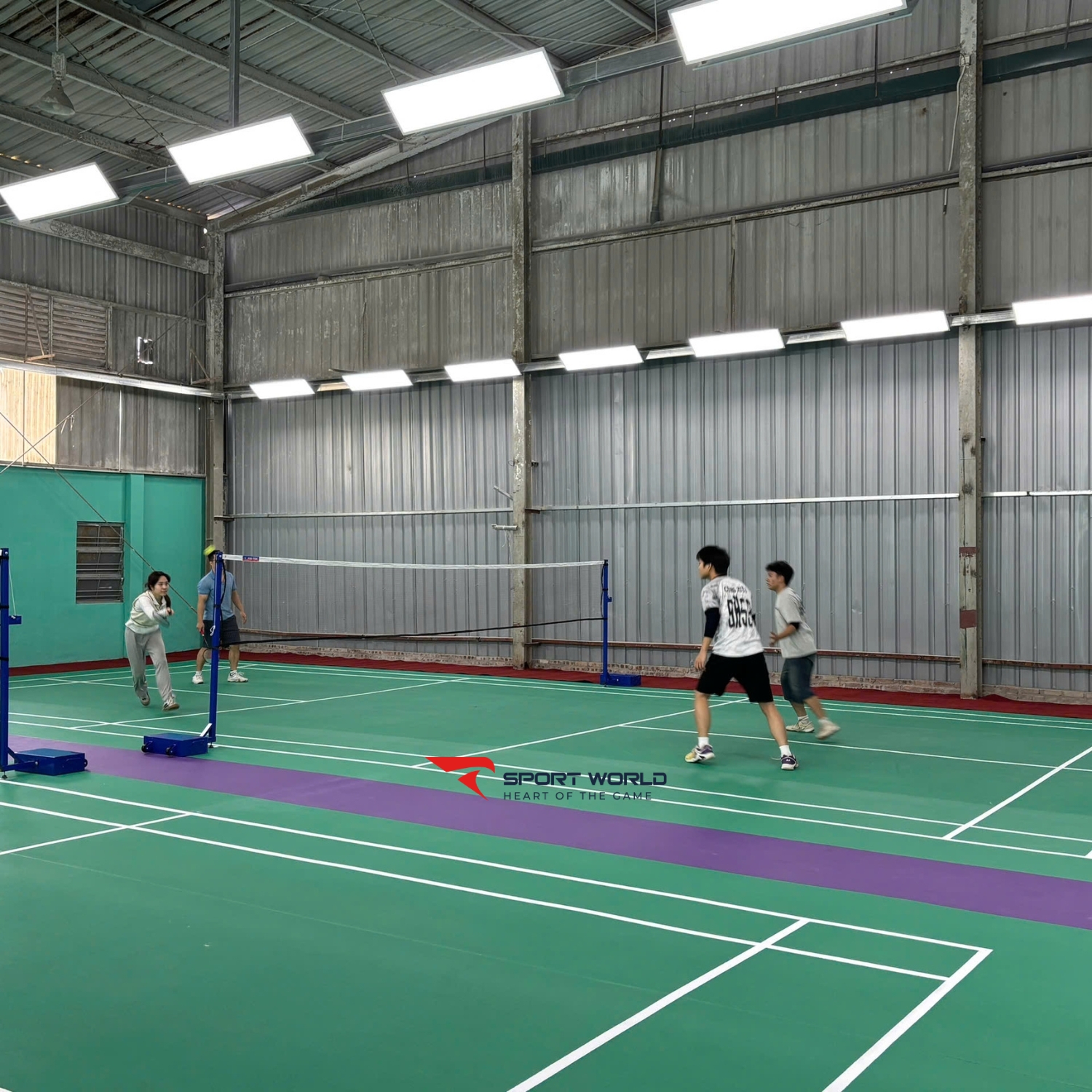 s&acirc;n cầu l&ocirc;ng thảm v&acirc;n c&aacute;t