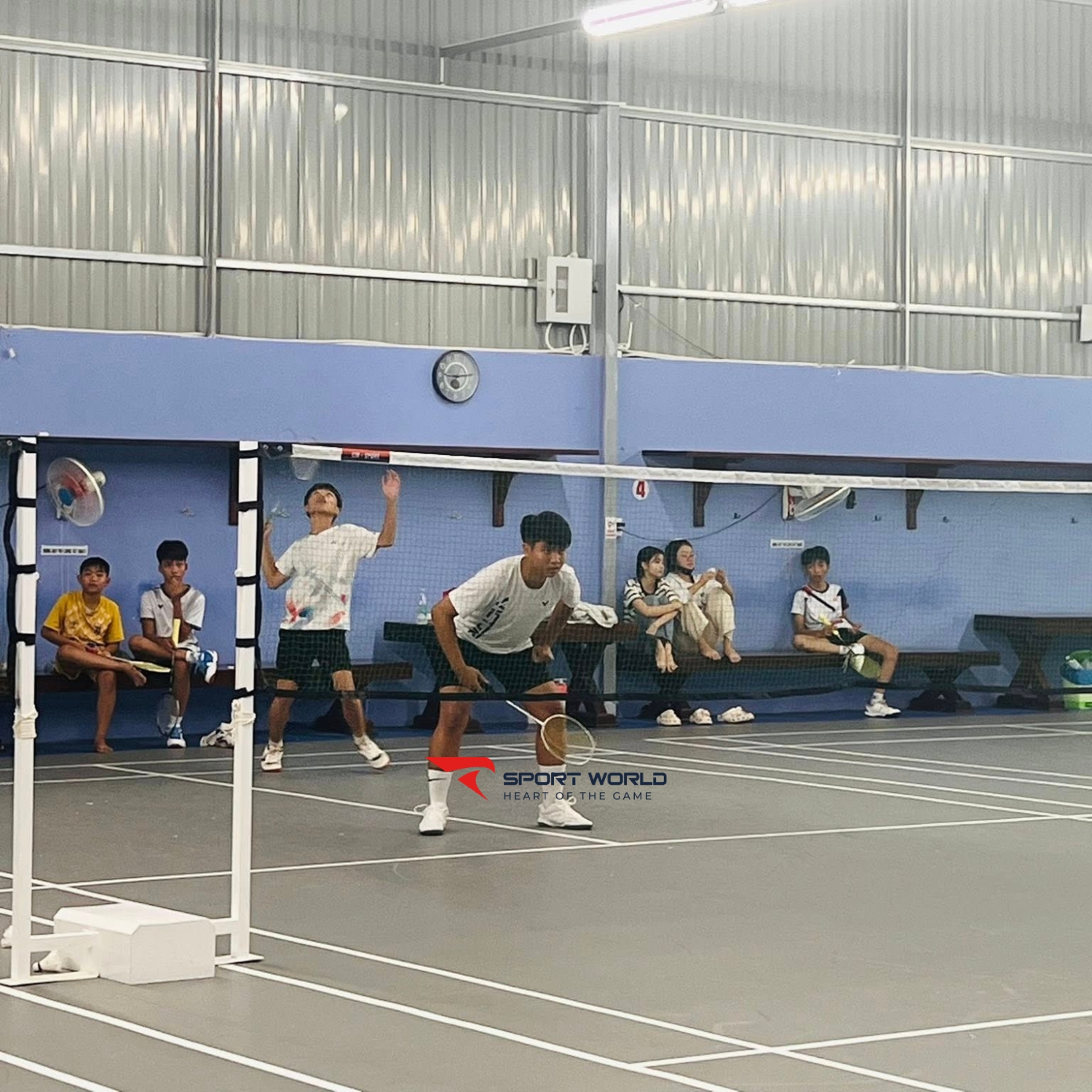 Thảm cầu l&ocirc;ng v&acirc;n c&aacute;t m&agrave;u x&aacute;m SPV-33145