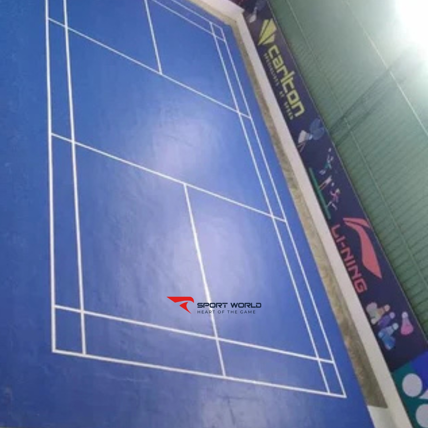 s&acirc;n cầu l&ocirc;ng thảm xanh