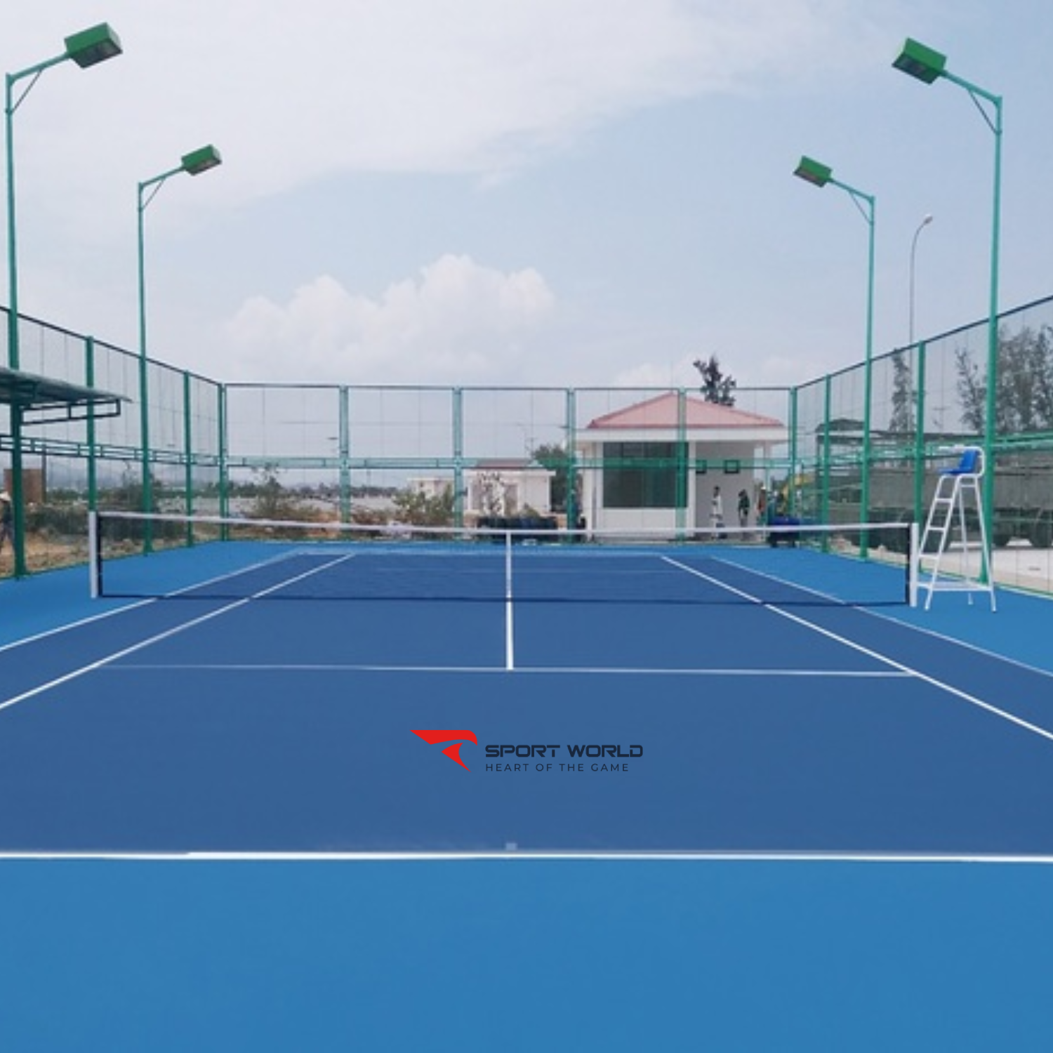Trụ tennis bằng ống th&eacute;p vu&ocirc;ng 80 x 80 mm, tăng đơ SODEX S25216