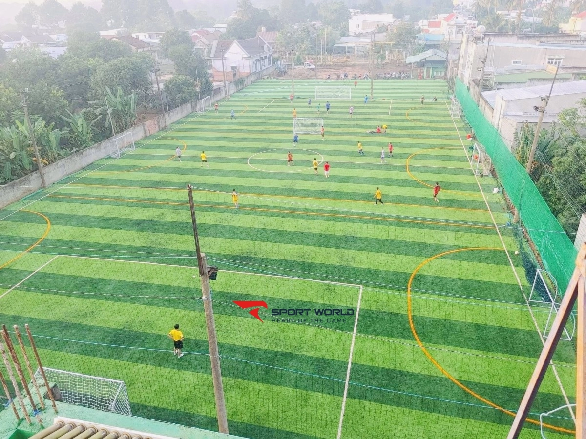 Sân bóng Hoàng Huy