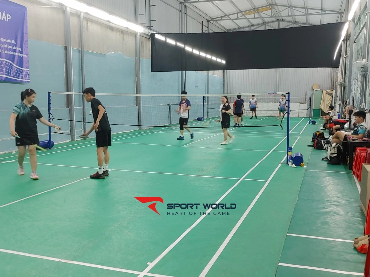 Sân cầu lông Hà Huy Giáp