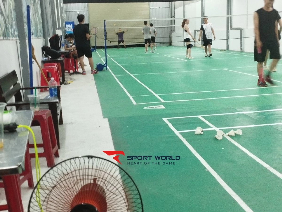 Sân cầu lông Hà Huy Giáp