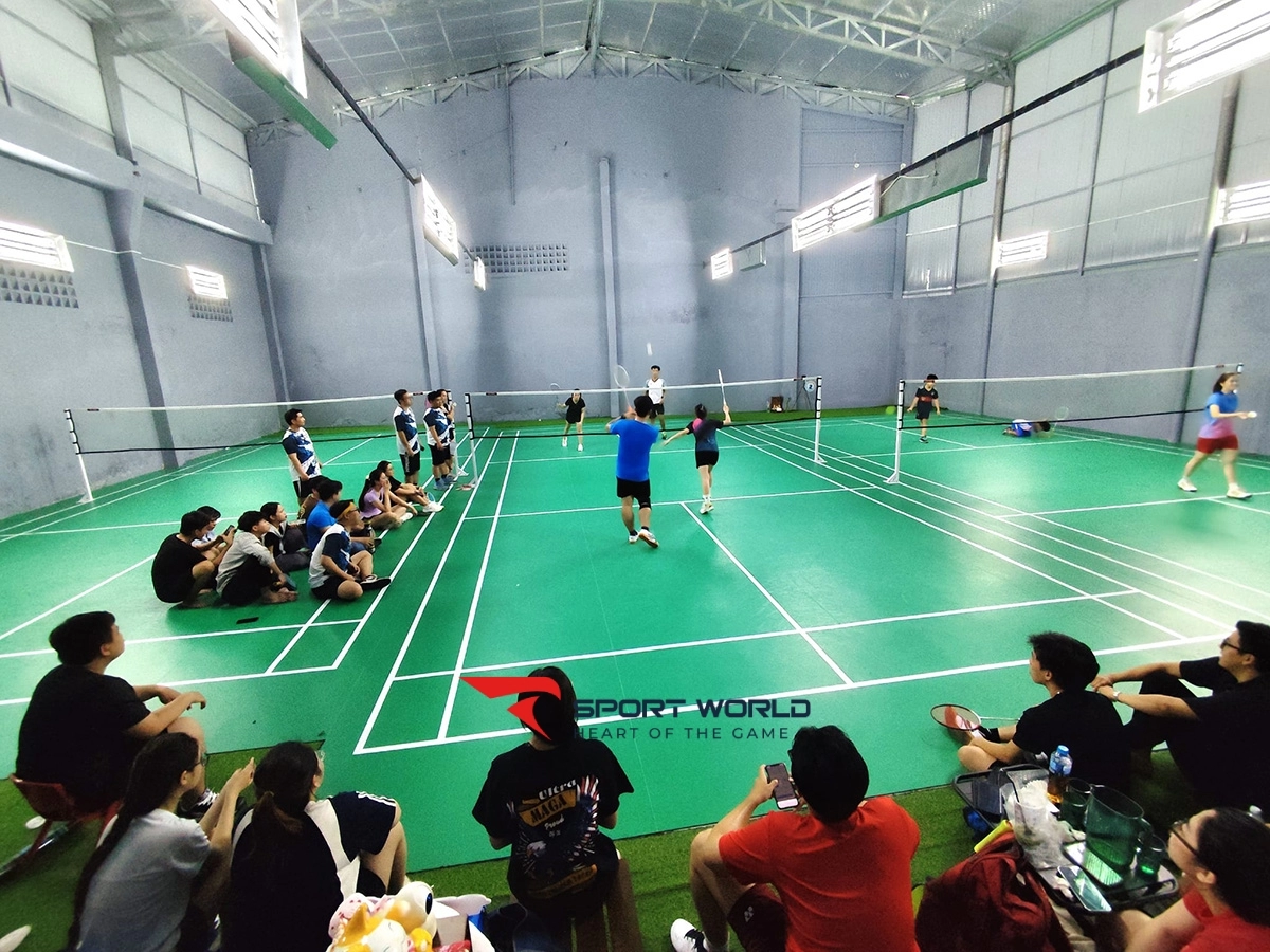 sân cầu lông Bum