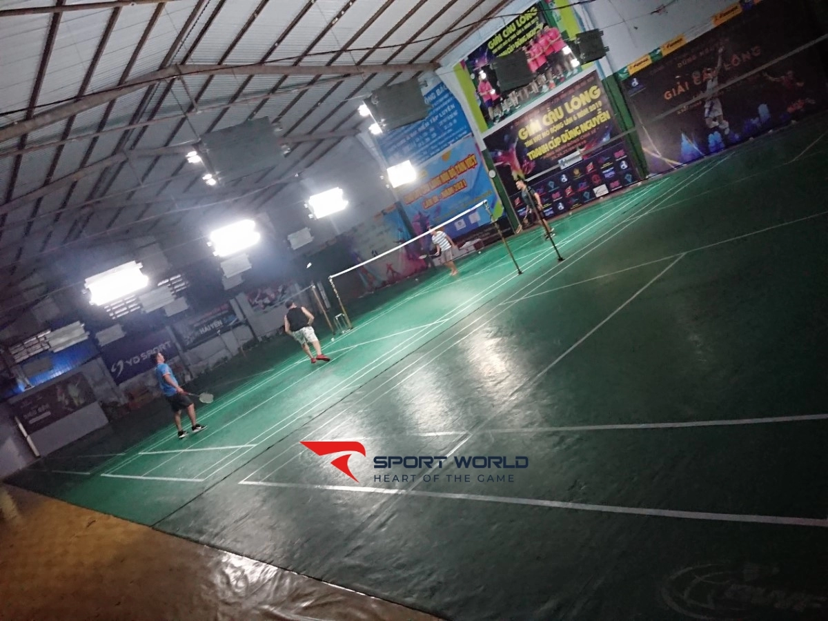 sân cầu lông Tân Việt
