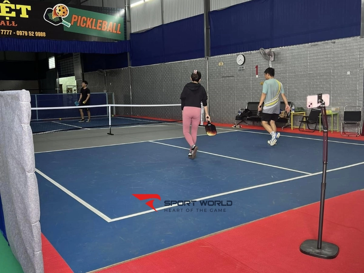 Sân pickleball Hoàng Việt