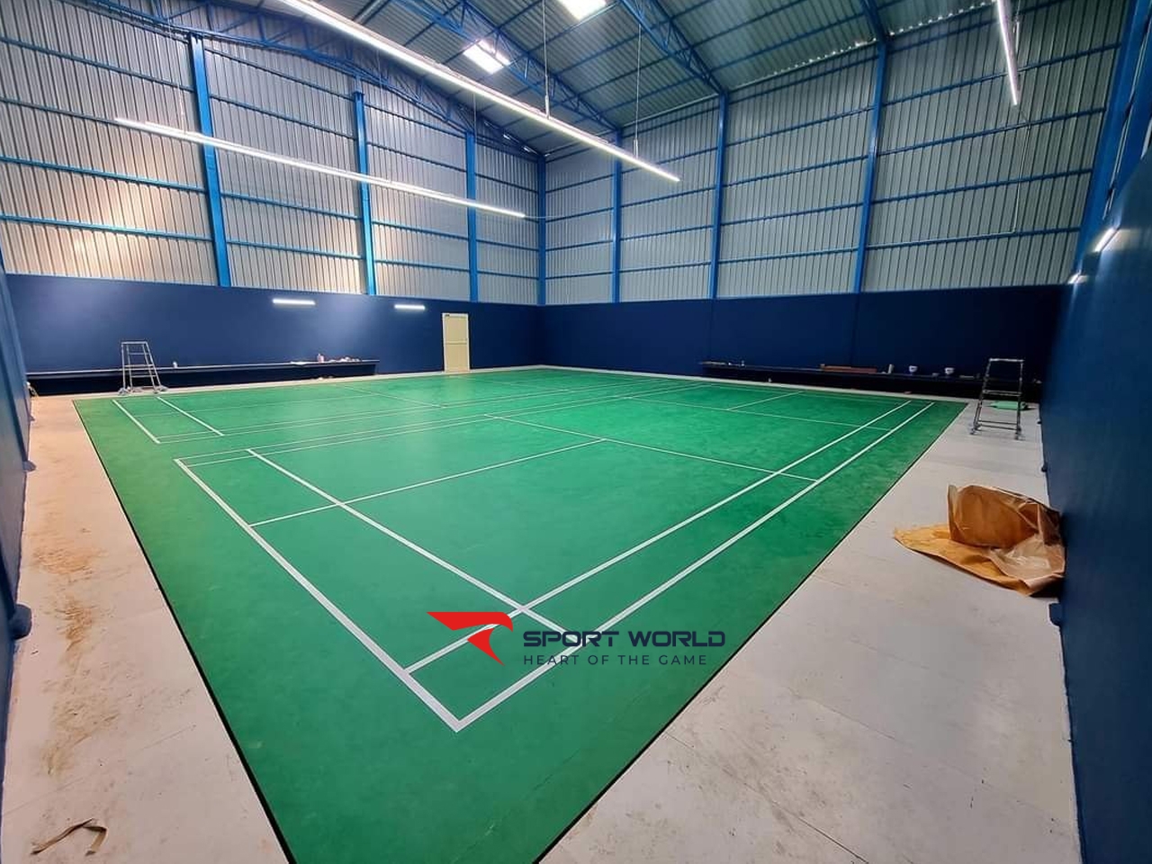 Yếu tố ảnh hưởng đến báo giá thi công sơn sân cầu lông