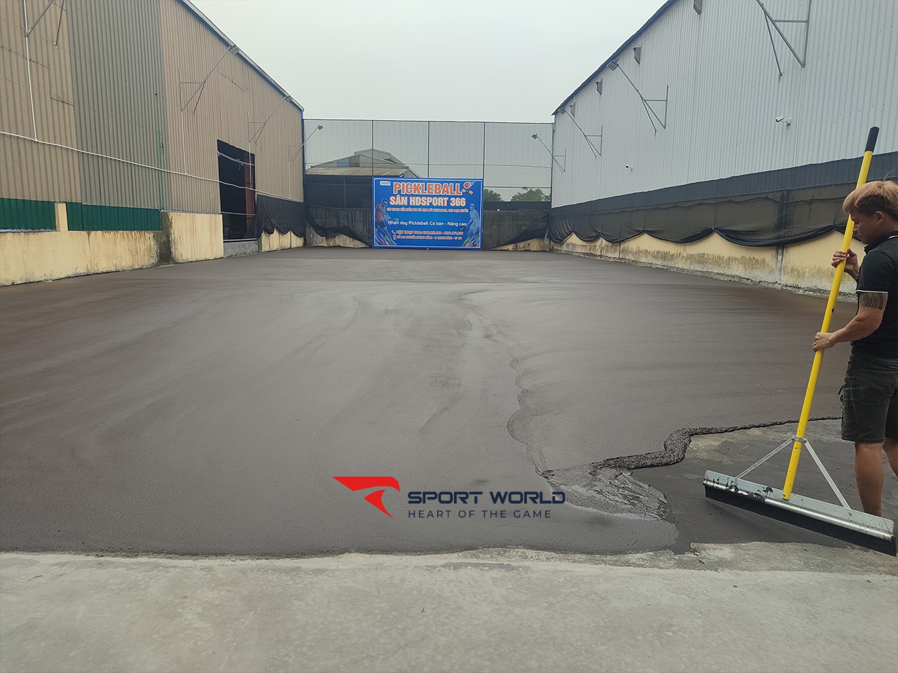 Thi công nền bê tông hoặc Asphalt