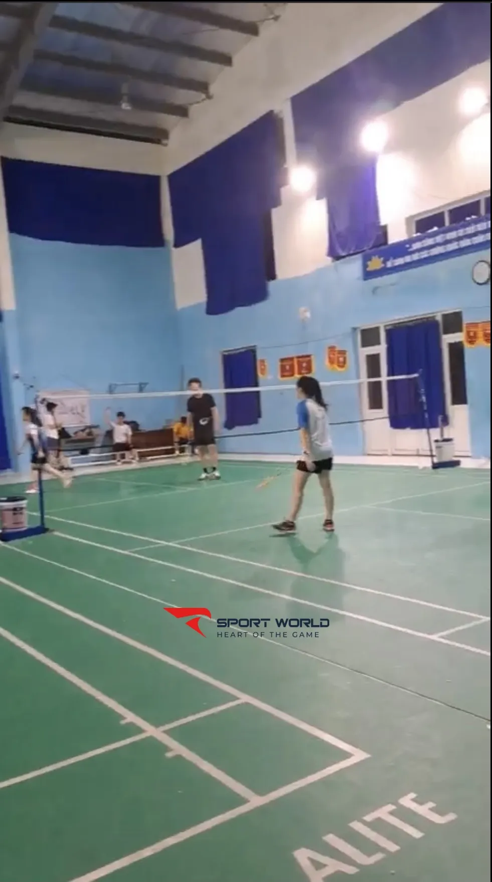 Sân cầu lông THCS Thụy Phương