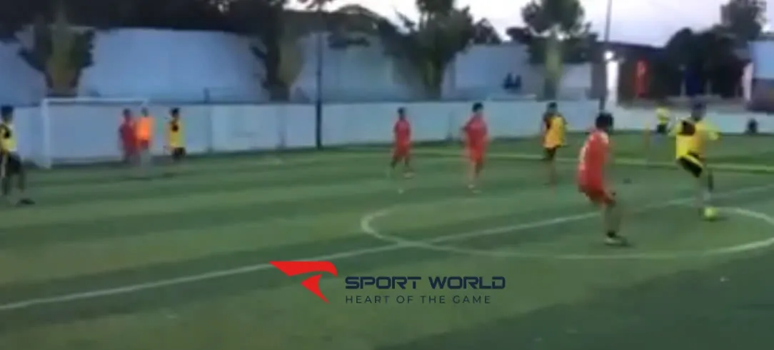 Sân bóng Thắng Lợi