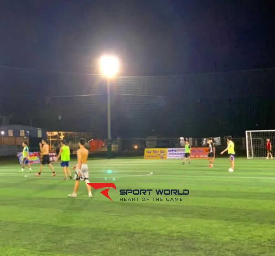 Sân bóng Lập Lễ