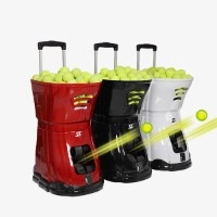 Máy bắn bóng tennis