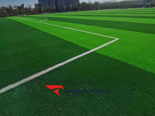Quy trình thi công cỏ nhân tạo sân bóng đúng chuẩn kỹ thuật