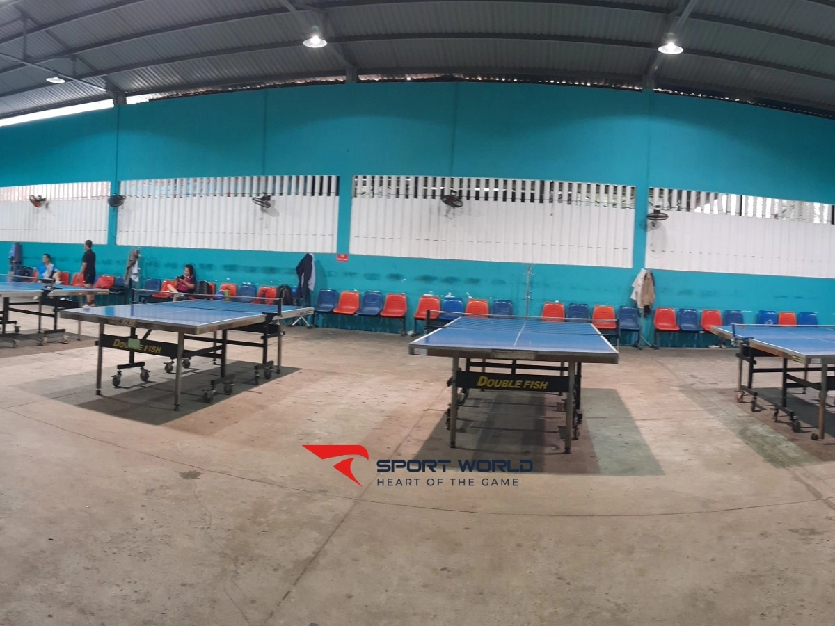 Sân bóng bàn cung văn hóa lao động