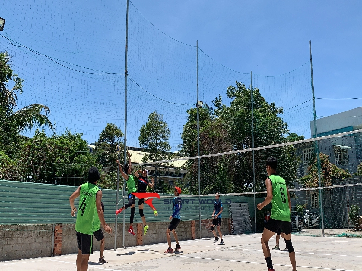 Sân bóng chuyền 669 Nguyễn An Ninh