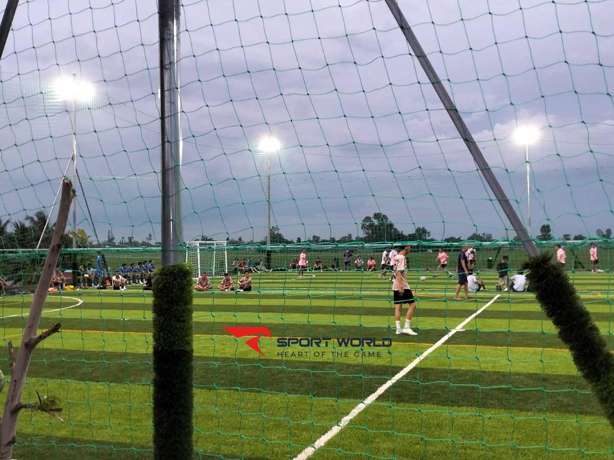 Sân bóng đá cỏ nhân tạo Bình Thạnh Đông