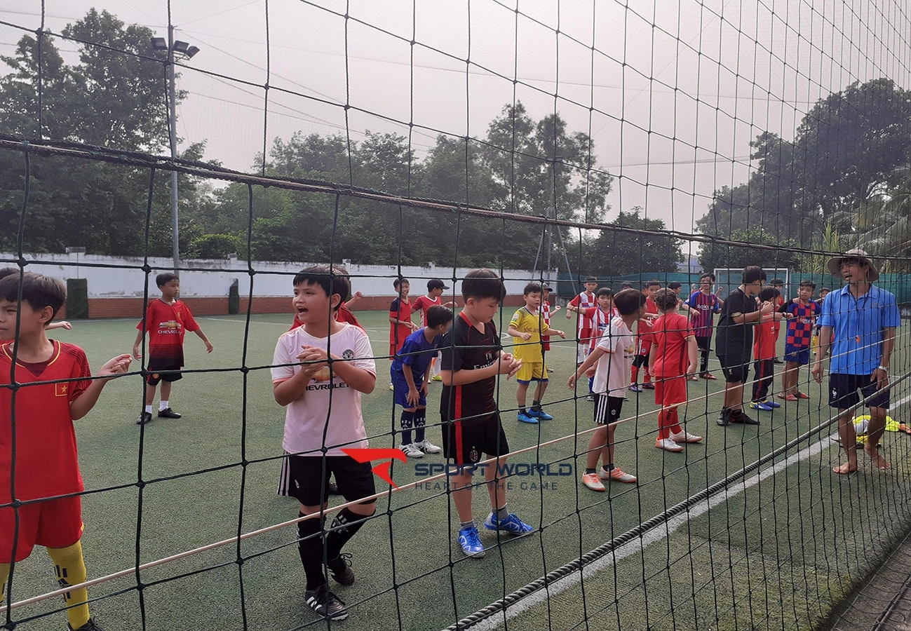 Sân bóng đá Mini Châu Thành