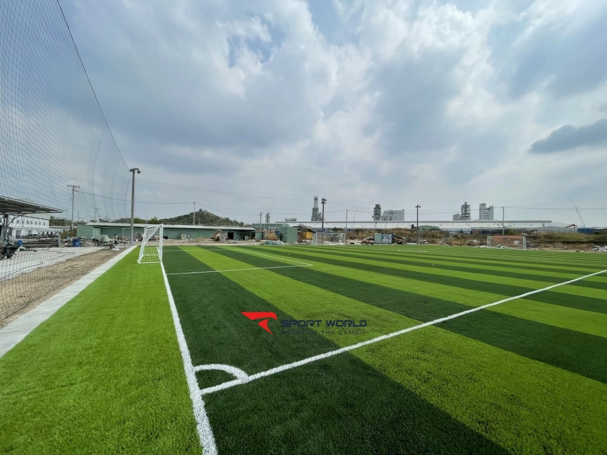 Sân bóng đá LSP - Football field