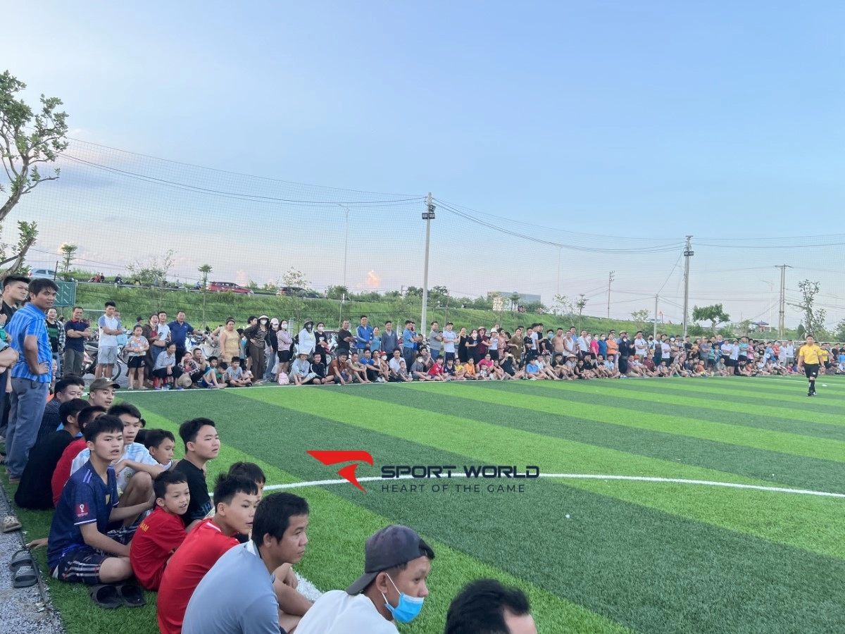 Sân bóng đá Đại Vĩ