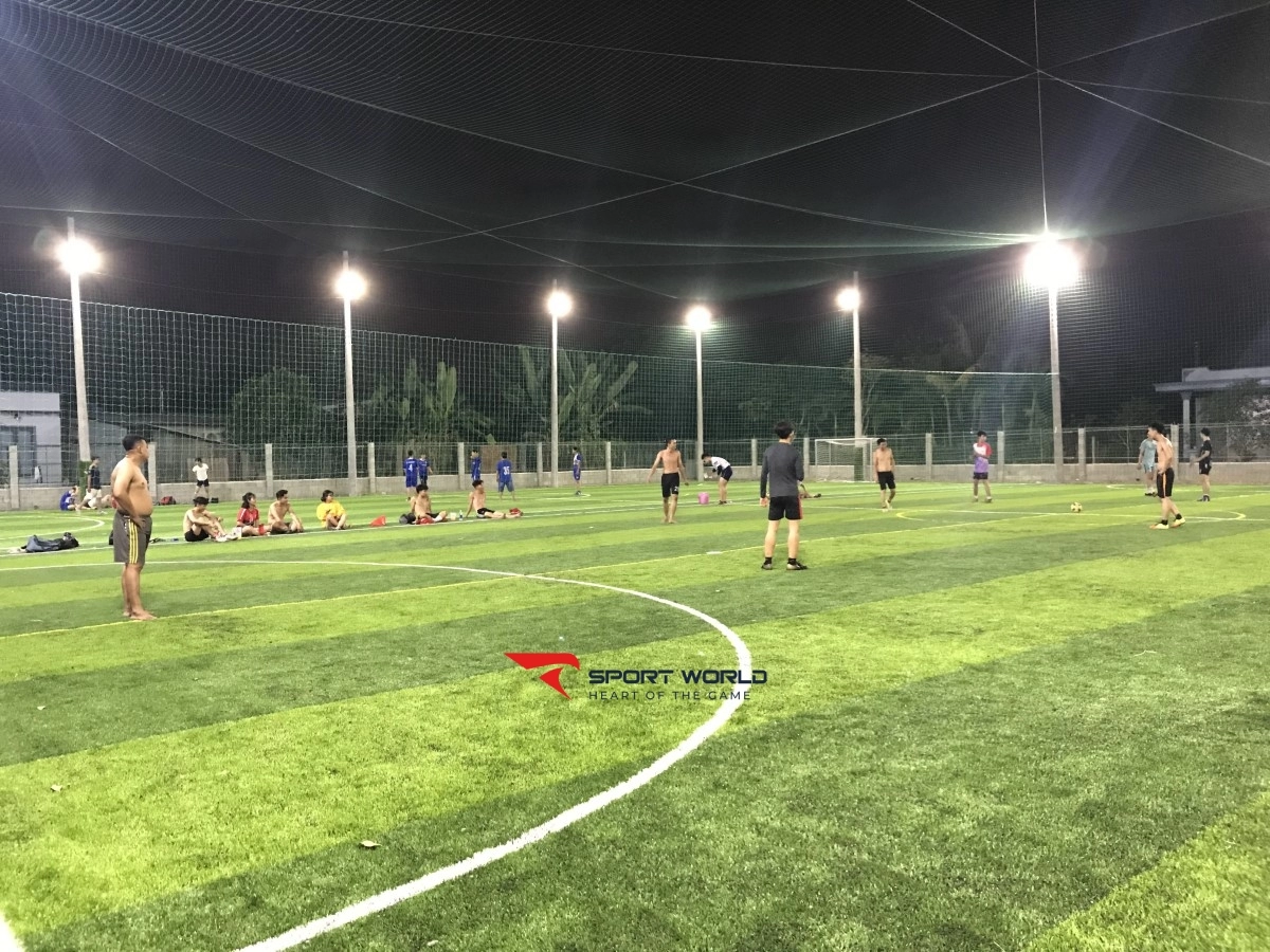 Sân bóng đá Cây Sao