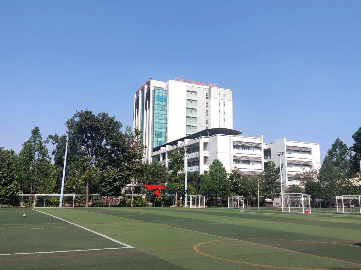 Sân bóng đá Thành Nam Dĩ An