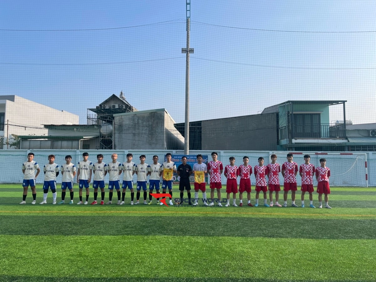 Sân bóng Paris Phú Hòa