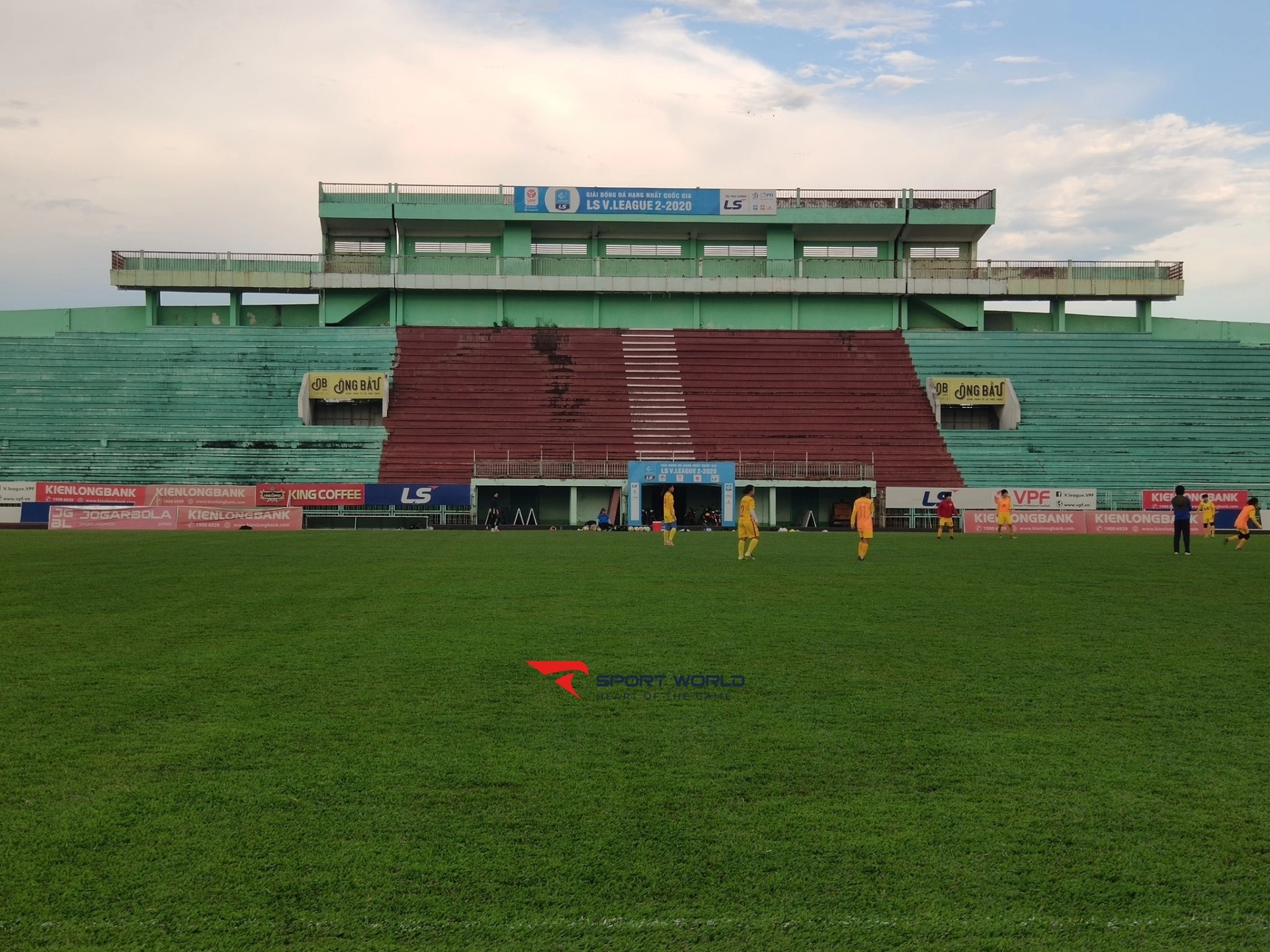Sân Bóng Miền Đông Stadium