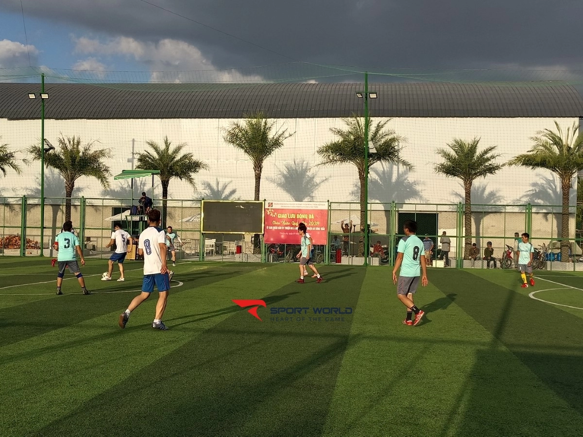 Sân bóng đá Gia Phát