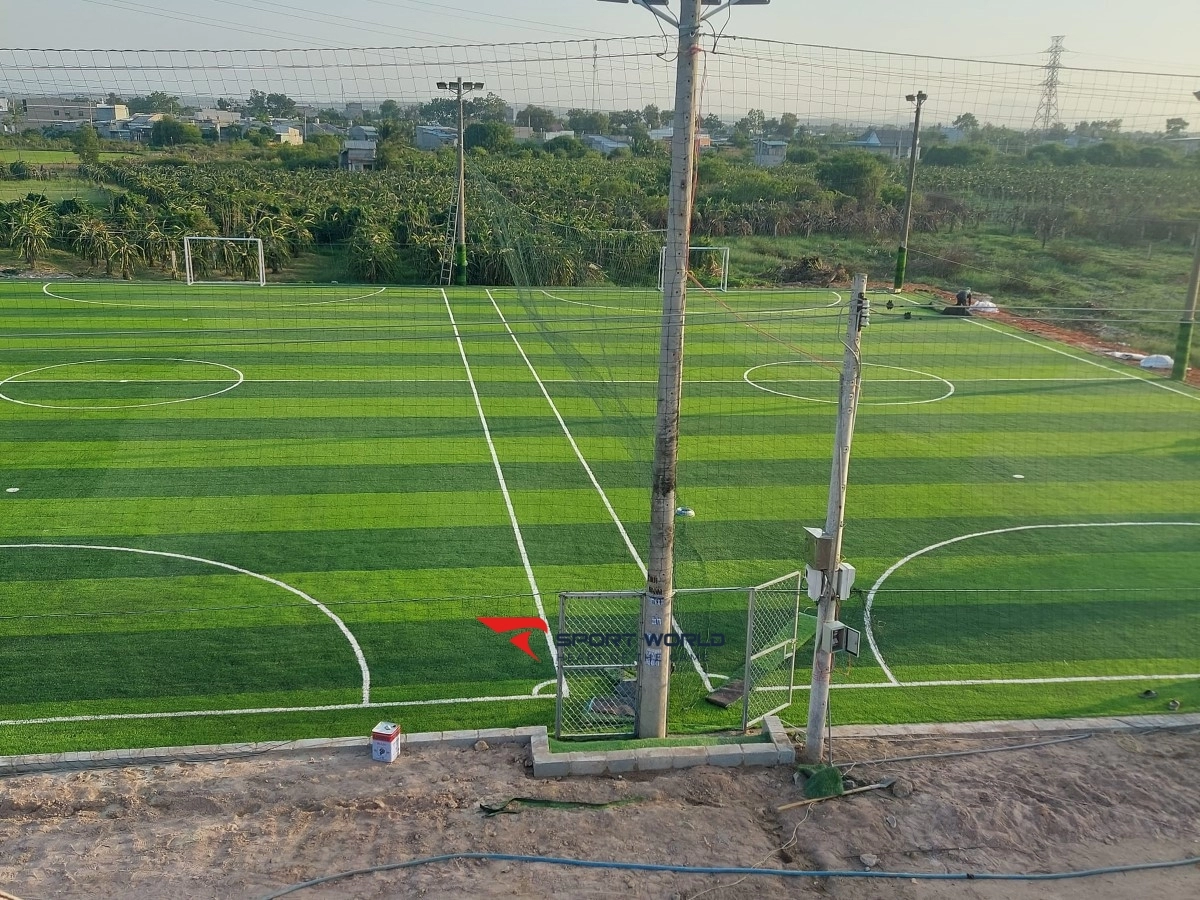 Sân bóng đá mini Phú Bình