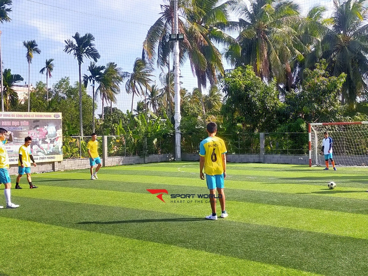 Sân bóng đá mini Hoành Bằng