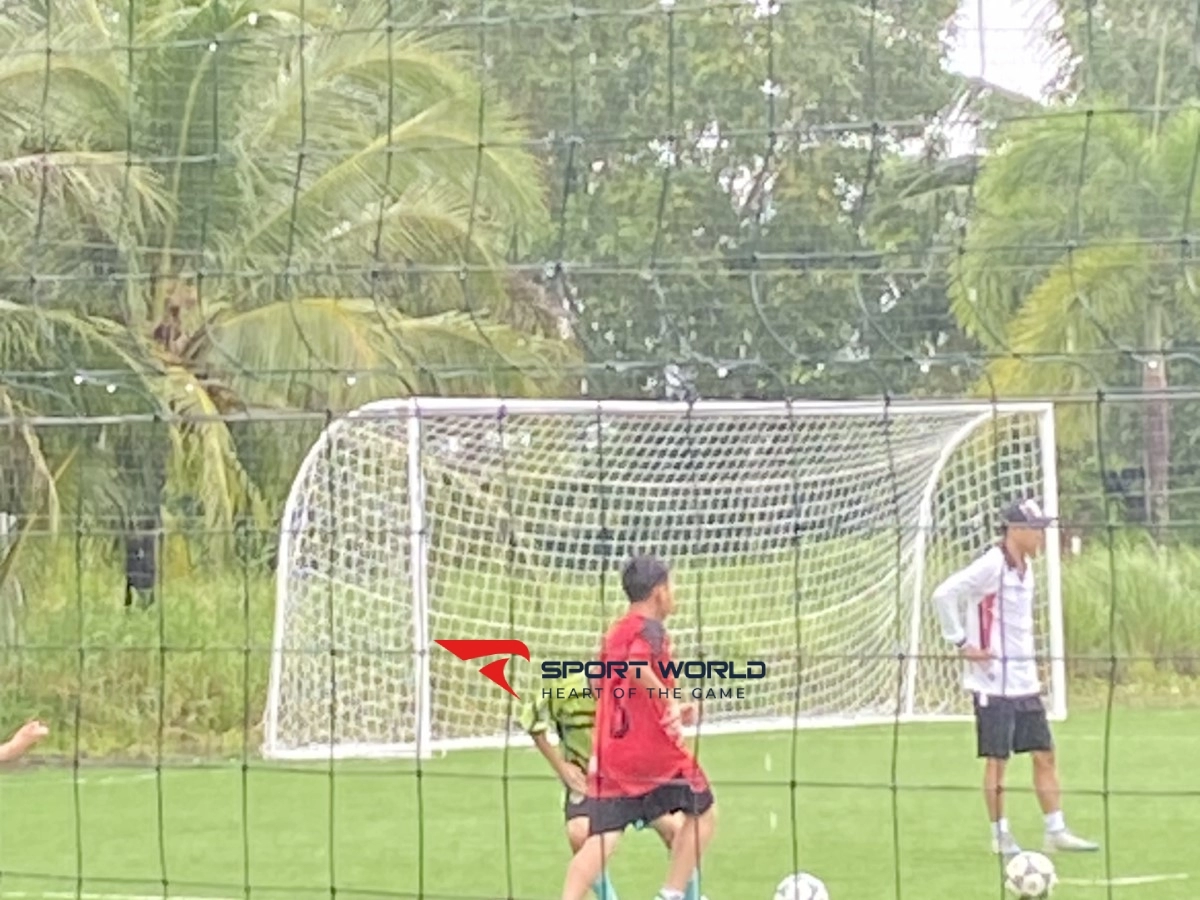 Sân bóng đá Hải Thủy