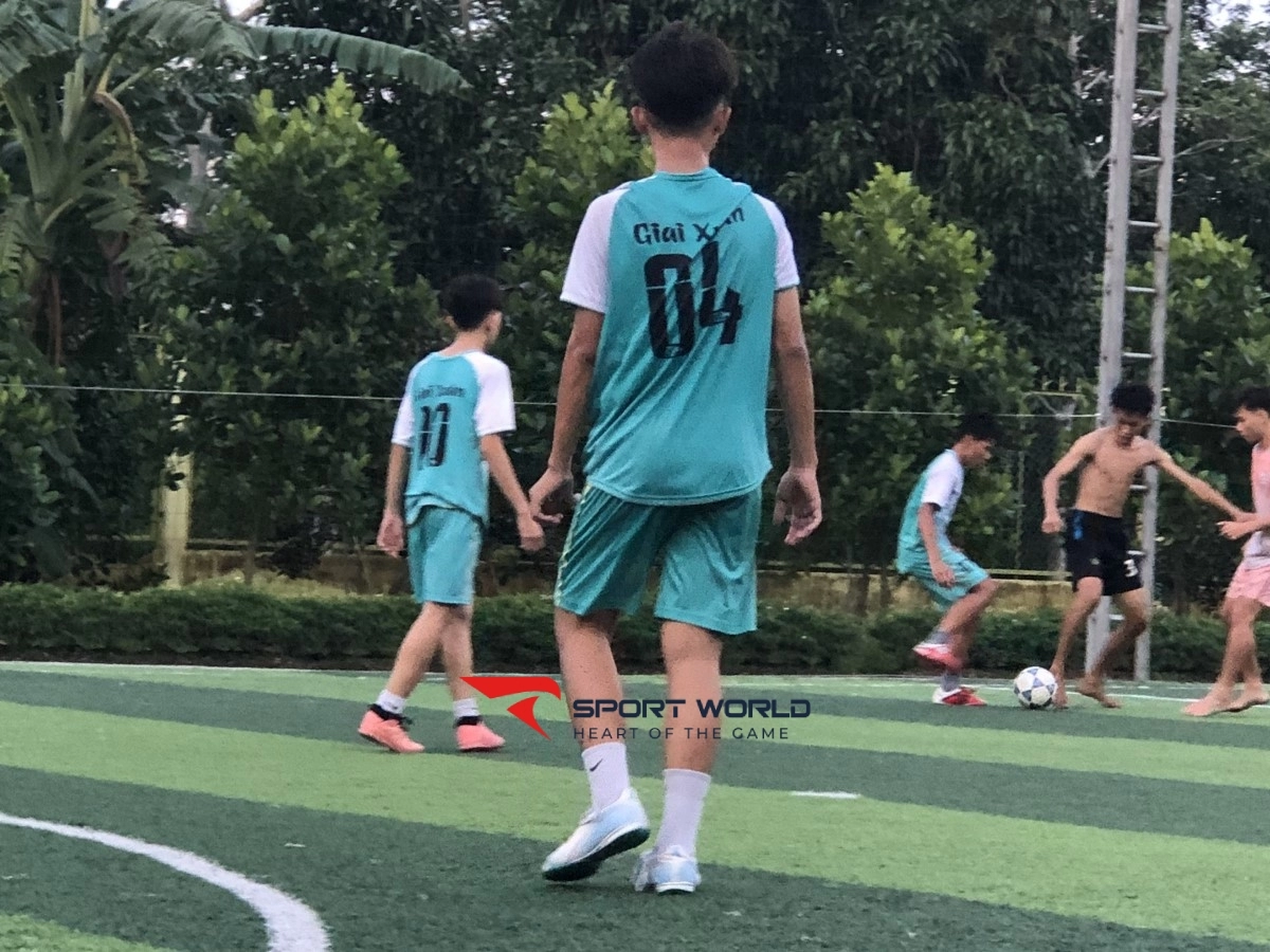 Sân bóng Đăng Dương