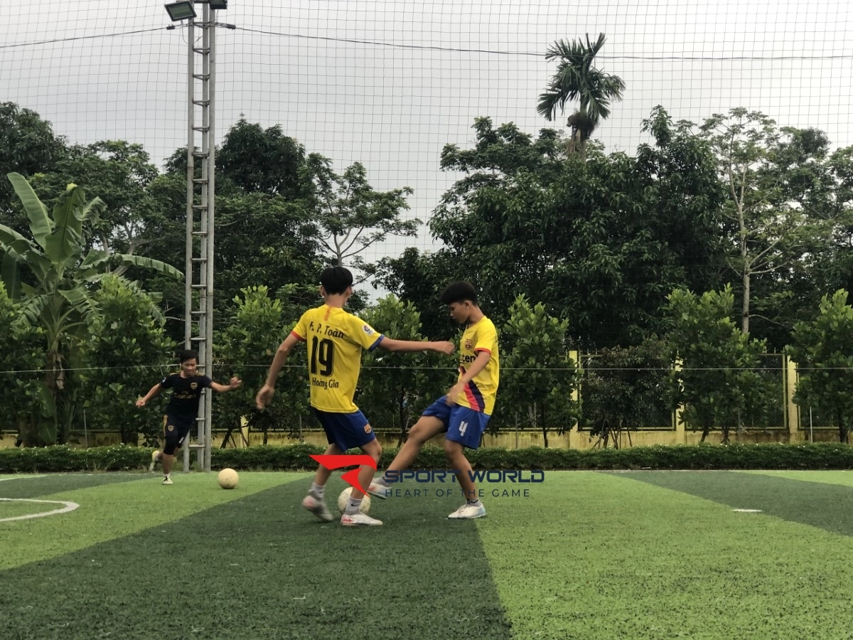 Sân bóng Đăng Dương