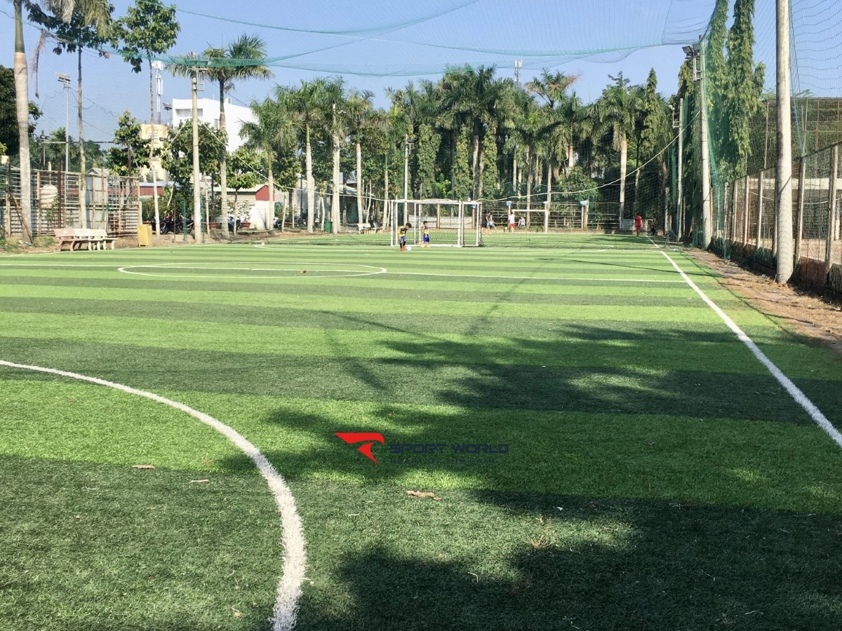 Sân bóng Trà Nóc