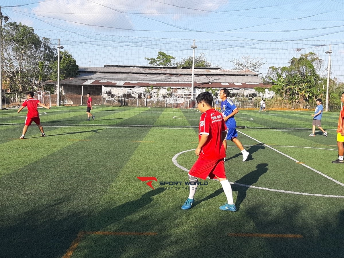 Sân bóng Đại Vũ