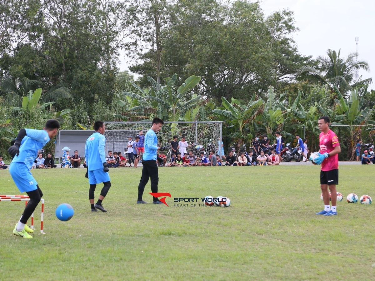 Sân vận động Ô Môn