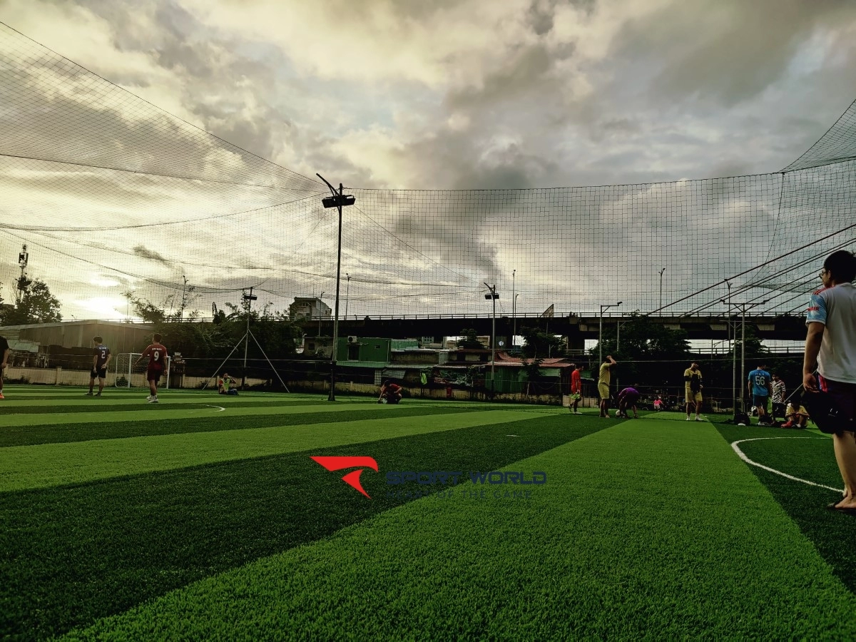 Sân Bóng Đá Công Viên Cầu Vượt Ngã Ba Huế