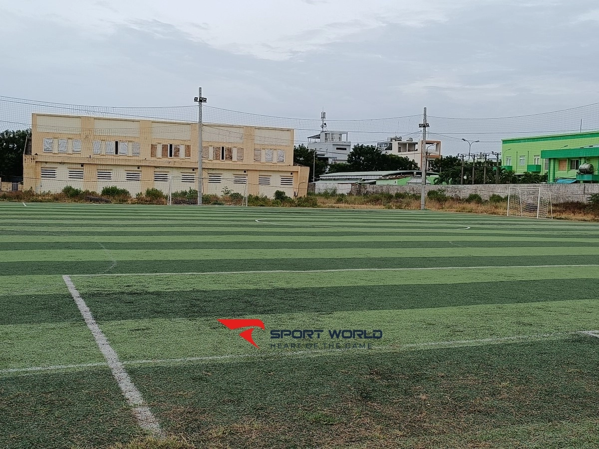 Sân bóng đá Trường THPT Thanh Khê