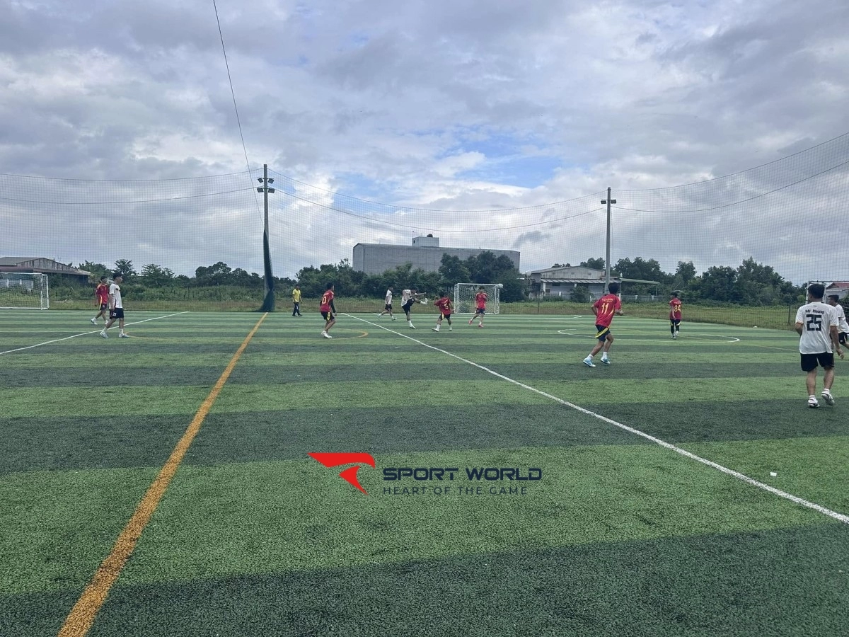 Sân bóng đá Hưng Gia Phát