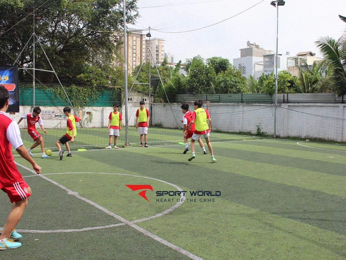 Sân bóng đá Minh Trí - Đồng Nai