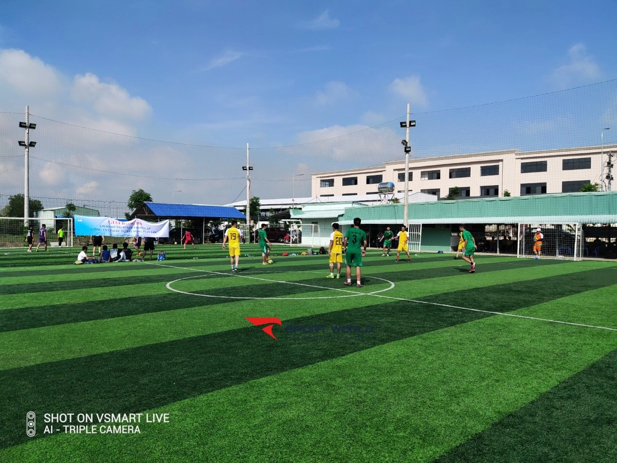 Sân bóng đá KCN Nhơn Trạch 6