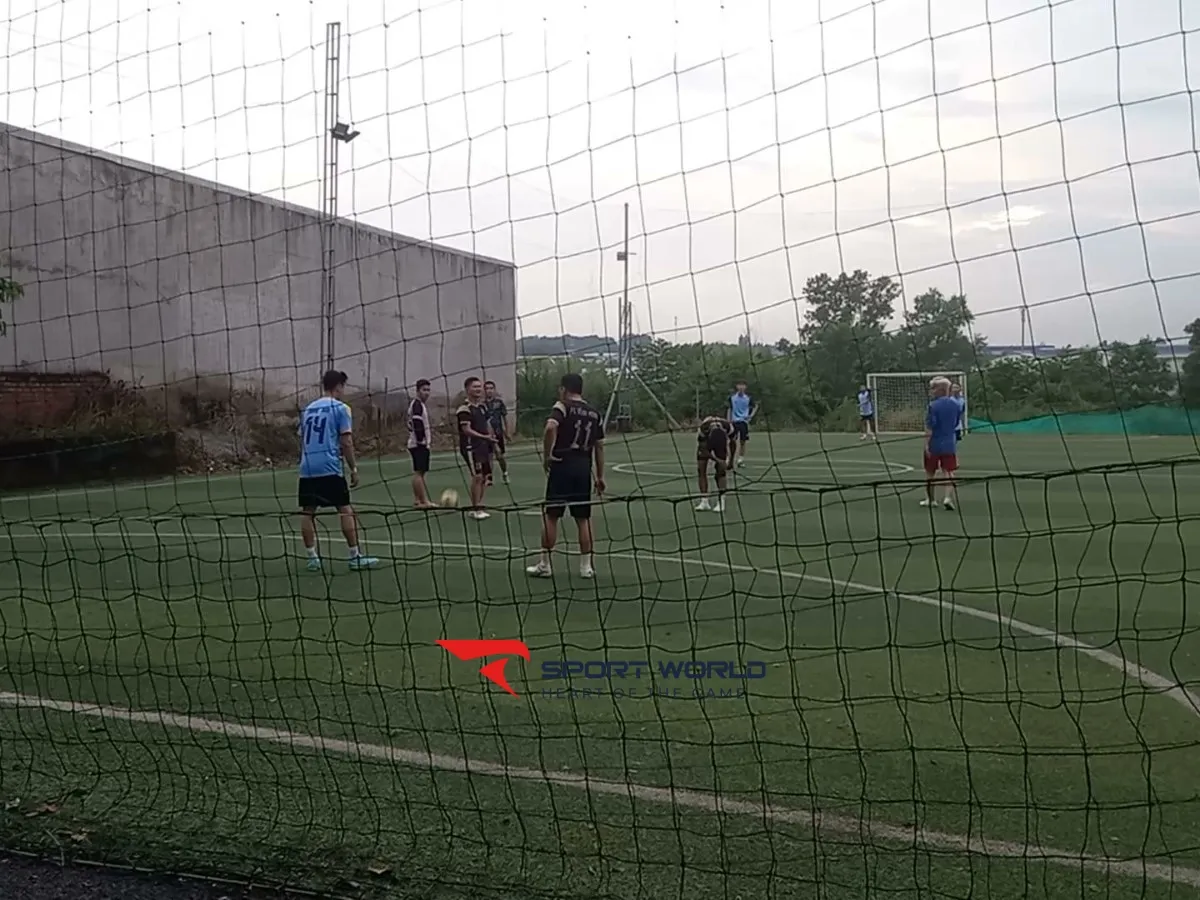 Sân bóng đá Thanh Sơn